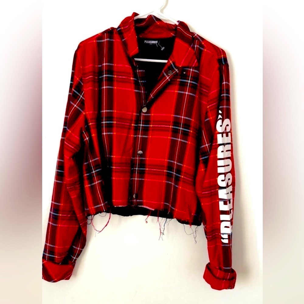 Graphic Long Sleeve Shirt with Bold Text